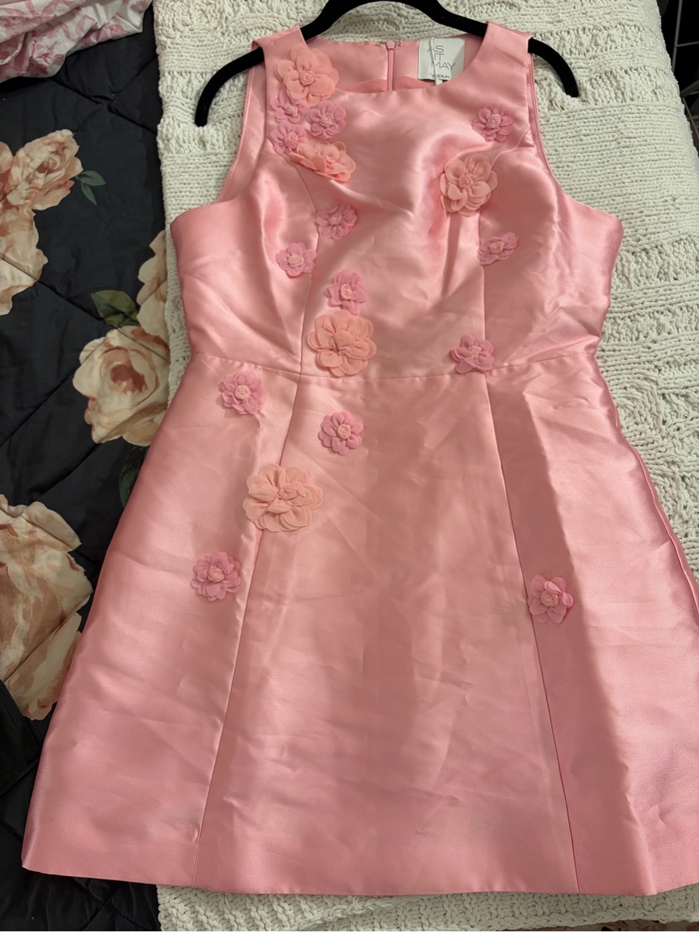 Sleeveless Pink Satin Floral Appliqué Cocktail Dress